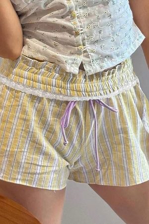 Cute Everyday Outfits, Outfit Inspo Casual Pastel Yellow & Pink Pinstripe Shorts