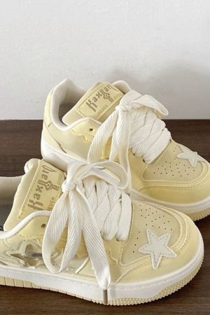 Cute Everyday Outfits, Outfit Inspo Casual Pastel Yellow Star Aesthetic Sneakers