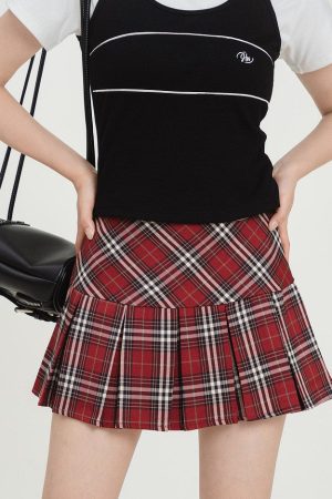 Cute Everyday Outfits, Outfit Inspo Casual Perfectly Preppy Plaid Pleated Skirt