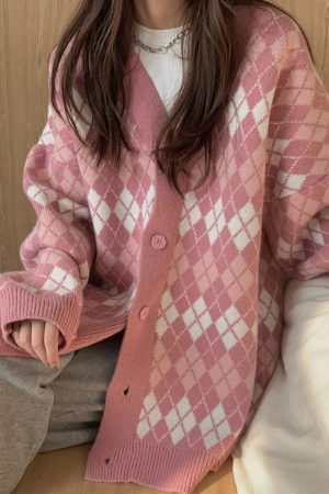 Cute Everyday Outfits, Outfit Inspo Casual Pink Argyle Knit Cardigan