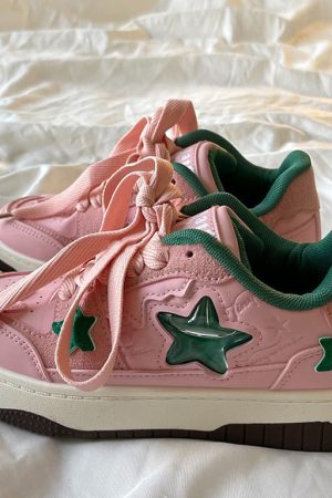 Cute Everyday Outfits, Outfit Inspo Casual Pink & Green Aesthetic Star Sneakers