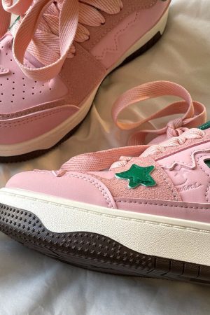 Cute Everyday Outfits, Outfit Inspo Casual Pink & Green Aesthetic Star Sneakers