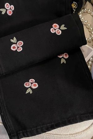 Cute Everyday Outfits, Outfit Inspo Casual Pink Rose Embroidery Wide Leg Pants