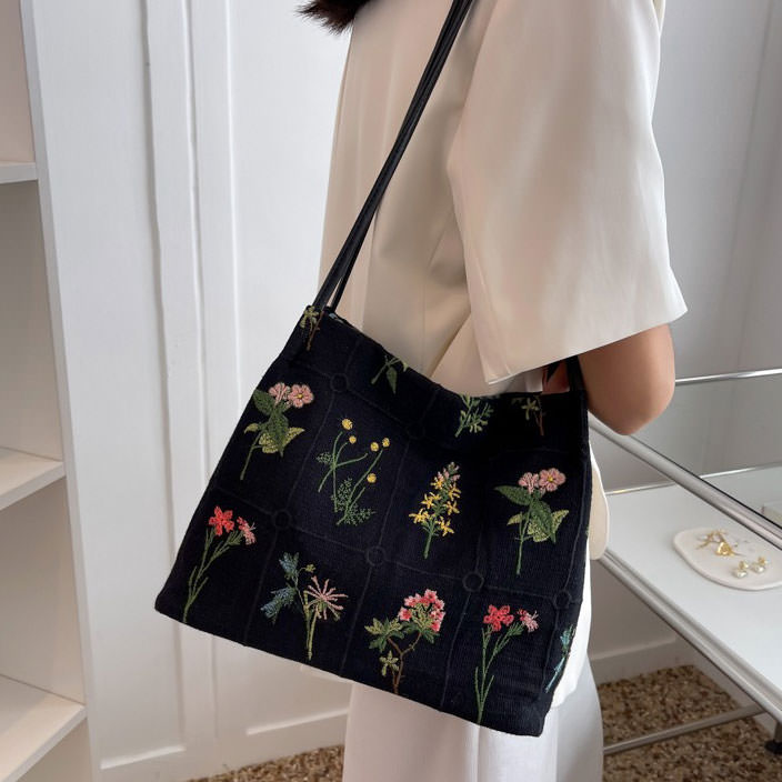 Cute Everyday Outfits, Outfit Inspo Casual Plant Mom Aesthetic Flower Embroidery Bag Cute Everyday Outfits, Outfit Inspo Casual Plant Mom Aesthetic Flower Embroidery Bag