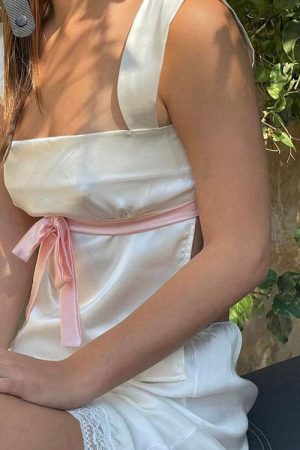 Cute Everyday Outfits, Outfit Inspo Casual Portrait Mode Satin Bow Tie Top