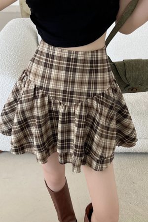 Cute Everyday Outfits, Outfit Inspo Casual Preppy Aesthetic Plaid Ruffle Mini Skirt