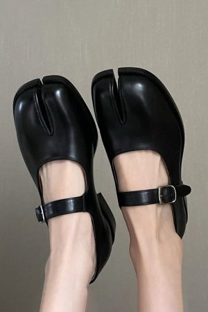 Cute Everyday Outfits, Outfit Inspo Casual Preppy Aesthetic Tabi Mary Jane Sandals