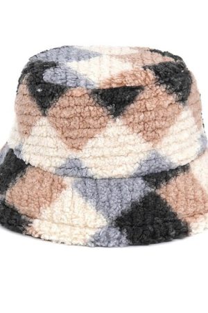 Cute Everyday Outfits, Outfit Inspo Casual Preppy Argyle Fuzzy Bucket Hat