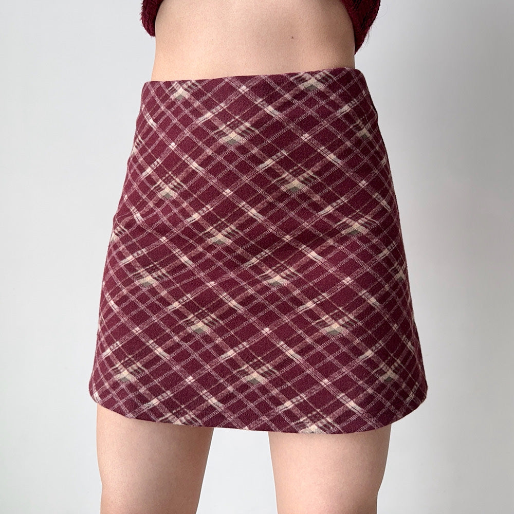 Cute Everyday Outfits, Outfit Inspo Casual Preppy Burgundy Plaid Mini Skirt Cute Everyday Outfits, Outfit Inspo Casual Preppy Burgundy Plaid Mini Skirt