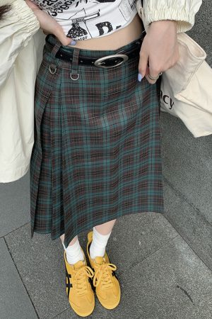Cute Everyday Outfits, Outfit Inspo Casual Preppy Style Checkered Kilt Skirt