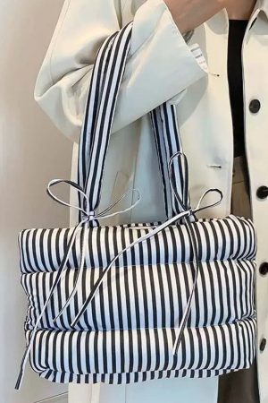Cute Everyday Outfits, Outfit Inspo Casual Puffer Striped Shoulder Bag