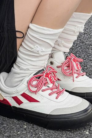Cute Everyday Outfits, Outfit Inspo Casual Red Apple Sneakers