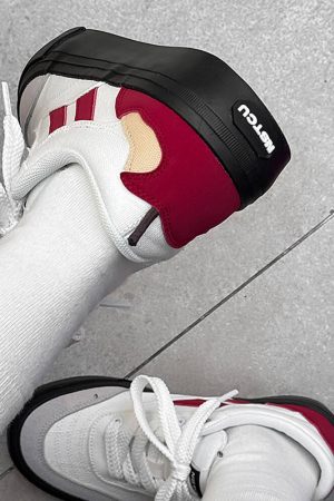 Cute Everyday Outfits, Outfit Inspo Casual Red Apple Sneakers