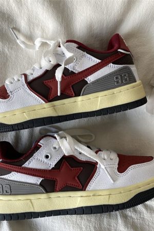 Cute Everyday Outfits, Outfit Inspo Casual Red & Grey Shooting Star Sneakers