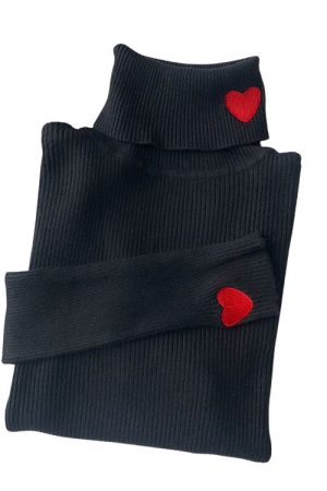 Cute Everyday Outfits, Outfit Inspo Casual Red Heart Embroidery Turtleneck Jumper