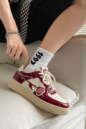 Cute Everyday Outfits, Outfit Inspo Casual Red Rose Aesthetic Sneakers