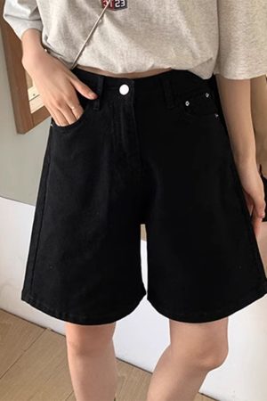 Cute Everyday Outfits, Outfit Inspo Casual Rule Breaker High-Rise Shorts