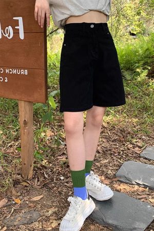 Cute Everyday Outfits, Outfit Inspo Casual Rule Breaker High-Rise Shorts