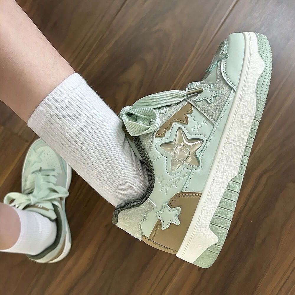 Cute Everyday Outfits, Outfit Inspo Casual Sage Green Aesthetic Star Sneakers Cute Everyday Outfits, Outfit Inspo Casual Sage Green Aesthetic Star Sneakers