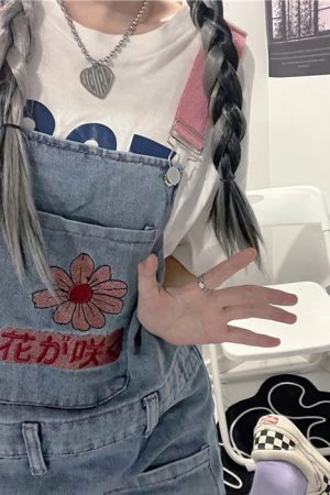 Cute Everyday Outfits, Outfit Inspo Casual Sakura Embroidery Dungaree Shorts