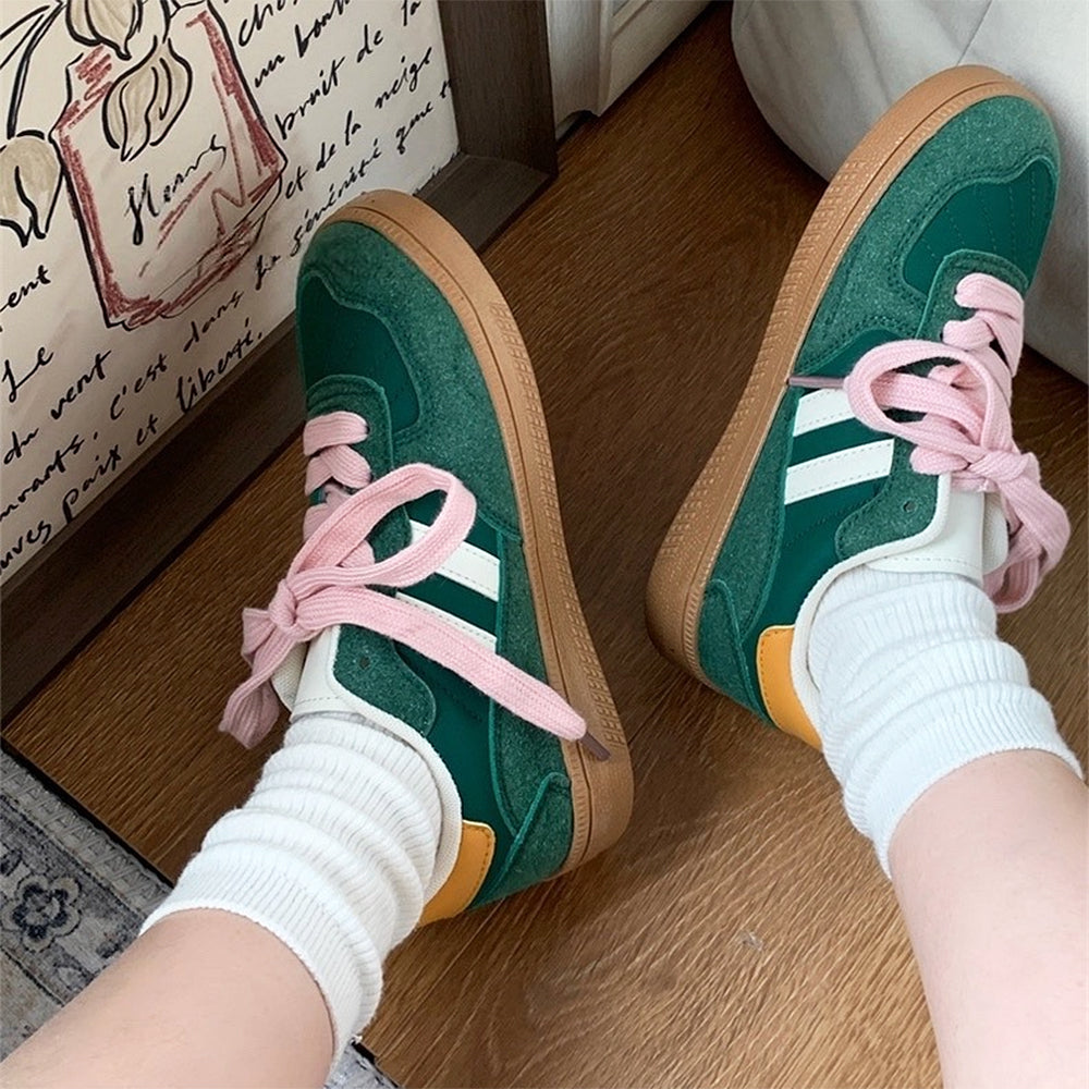 Cute Everyday Outfits, Outfit Inspo Casual Saturday School Sneakers in Green Cute Everyday Outfits, Outfit Inspo Casual Saturday School Sneakers in Green