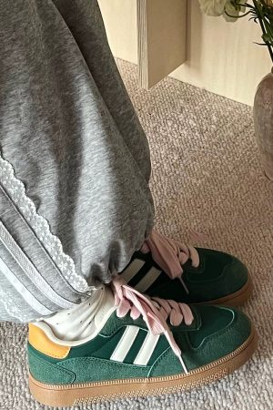 Cute Everyday Outfits, Outfit Inspo Casual Saturday School Sneakers in Green