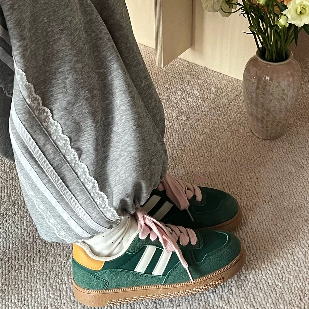 Cute Everyday Outfits, Outfit Inspo Casual Saturday School Sneakers in Green Cute Everyday Outfits, Outfit Inspo Casual Saturday School Sneakers in Green