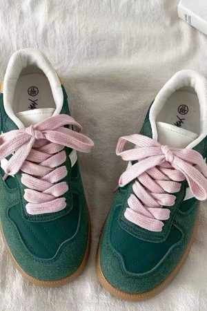 Cute Everyday Outfits, Outfit Inspo Casual Saturday School Sneakers in Green