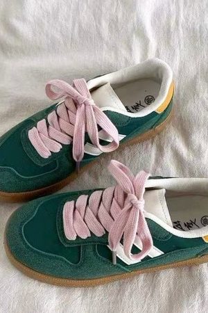 Cute Everyday Outfits, Outfit Inspo Casual Saturday School Sneakers in Green