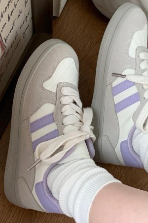 Cute Everyday Outfits, Outfit Inspo Casual Saturday School Sneakers in Lavender