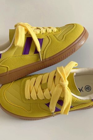 Cute Everyday Outfits, Outfit Inspo Casual Saturday School Sneakers in Yellow