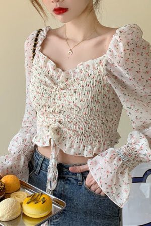 Cute Everyday Outfits, Outfit Inspo Casual Secret Garden Crop Top