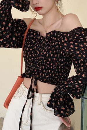 Cute Everyday Outfits, Outfit Inspo Casual Secret Garden Crop Top