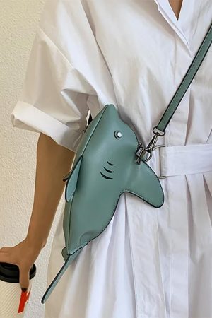 Cute Everyday Outfits, Outfit Inspo Casual Shark-Shaped Crossbody Bag