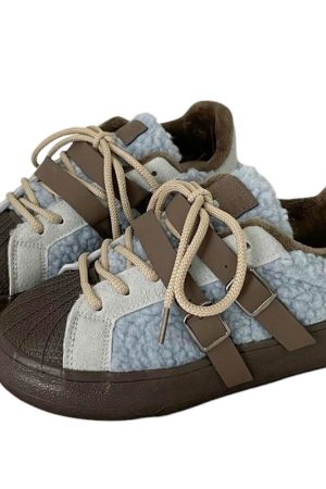 Cute Everyday Outfits, Outfit Inspo Casual Sherpa Buckle Straps Sneakers
