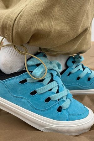 Cute Everyday Outfits, Outfit Inspo Casual Skater Blue Sneakers