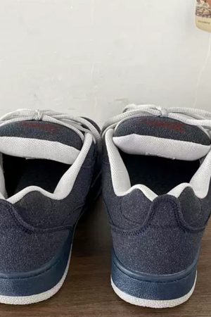 Cute Everyday Outfits, Outfit Inspo Casual Skater Girl Sneakers in Navy