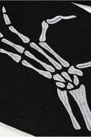 Cute Everyday Outfits, Outfit Inspo Casual Skeleton Hands Embroidery Jeans