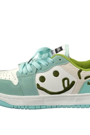 Cute Everyday Outfits, Outfit Inspo Casual Smiling Face Embroidery Mint Green Sneakers
