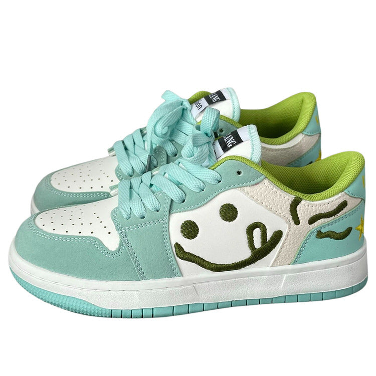 Cute Everyday Outfits, Outfit Inspo Casual Smiling Face Embroidery Mint Green Sneakers