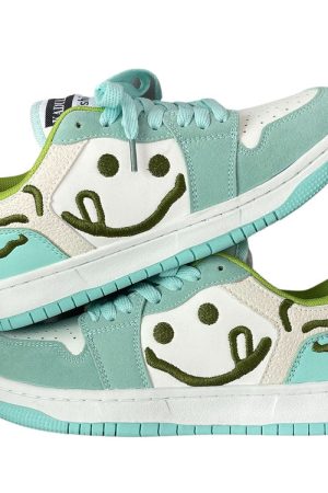 Cute Everyday Outfits, Outfit Inspo Casual Smiling Face Embroidery Mint Green Sneakers