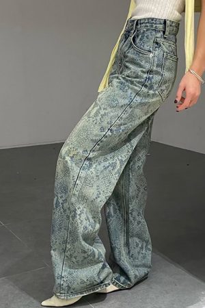 Cute Everyday Outfits, Outfit Inspo Casual Snake Print Straight Leg Jeans