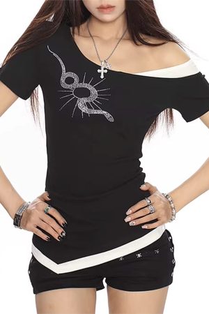 Cute Everyday Outfits, Outfit Inspo Casual Snake Star Rhinestone Off-Shoulder Top