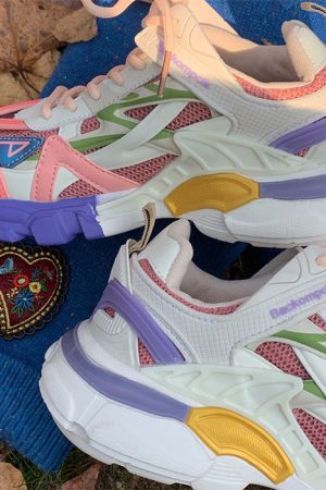 Cute Everyday Outfits, Outfit Inspo Casual Soft Girl Aesthetic Pastel Sneakers