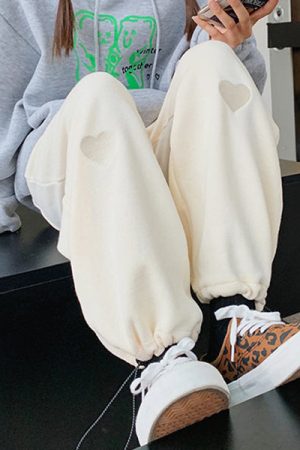 Cute Everyday Outfits, Outfit Inspo Casual Soft Girl Heart Joggers