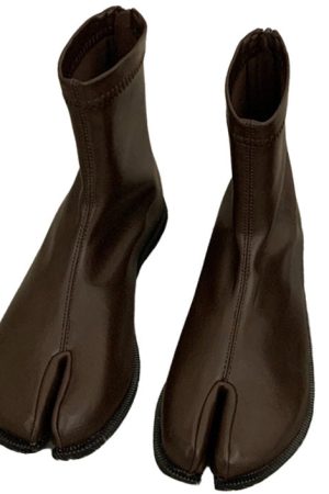 Cute Everyday Outfits, Outfit Inspo Casual Split Toe Tabi Flat Boots