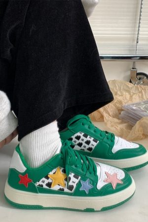 Cute Everyday Outfits, Outfit Inspo Casual Star Behavior Aesthetic Sneakers