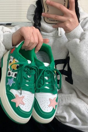 Cute Everyday Outfits, Outfit Inspo Casual Star Behavior Aesthetic Sneakers