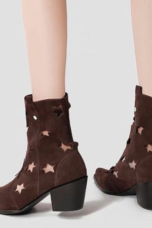 Cute Everyday Outfits, Outfit Inspo Casual Star Cut Out Cowboy Boots