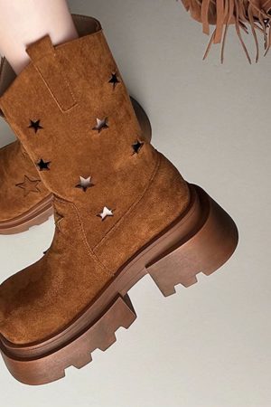 Cute Everyday Outfits, Outfit Inspo Casual Star Cut-Out Platform Boots